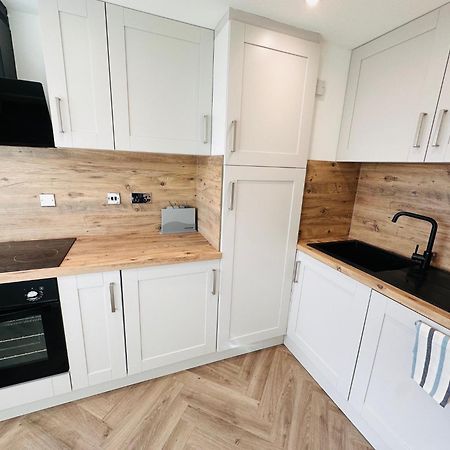 R1 - Private Room In Modern Shared Apartment, Each With Kitchenette, Central Birmingham Exterior photo
