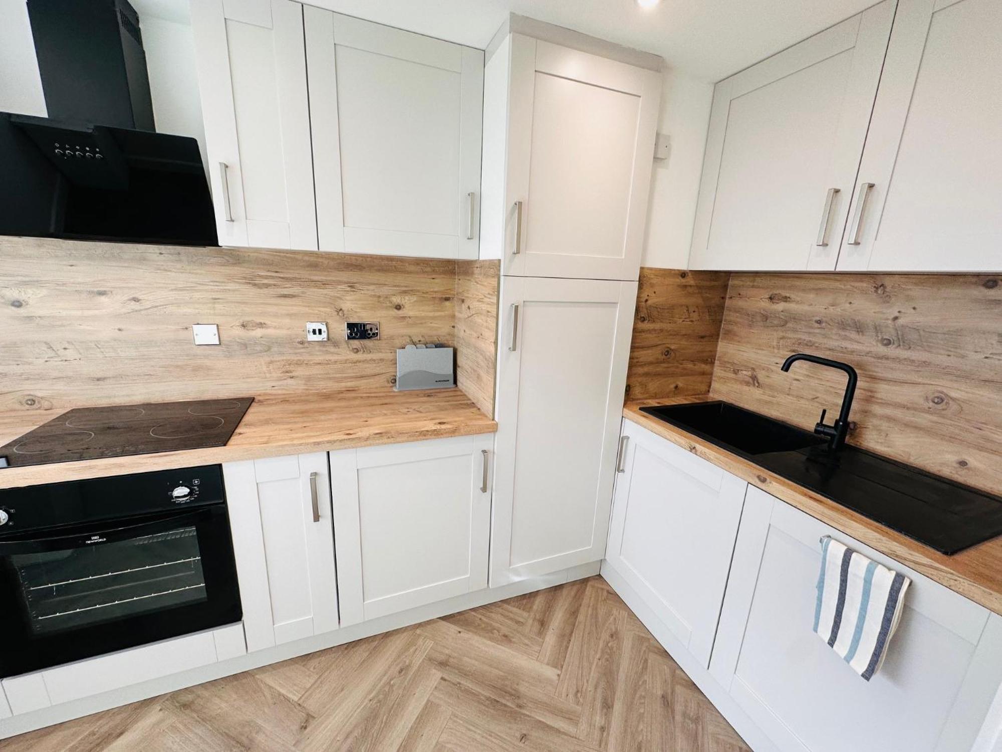 R1 - Private Room In Modern Shared Apartment, Each With Kitchenette, Central Birmingham Exterior photo